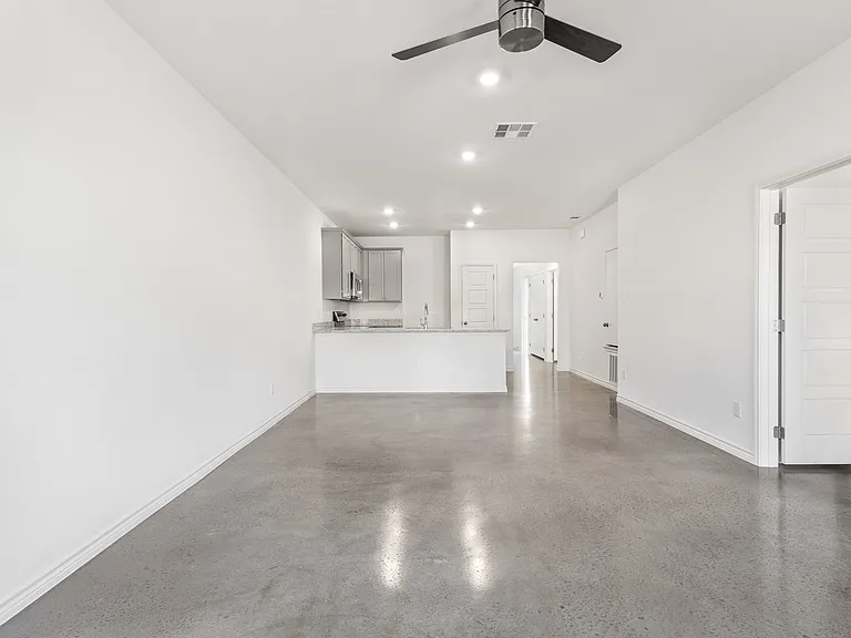 1207 Concord Dr #B — Photo 11
