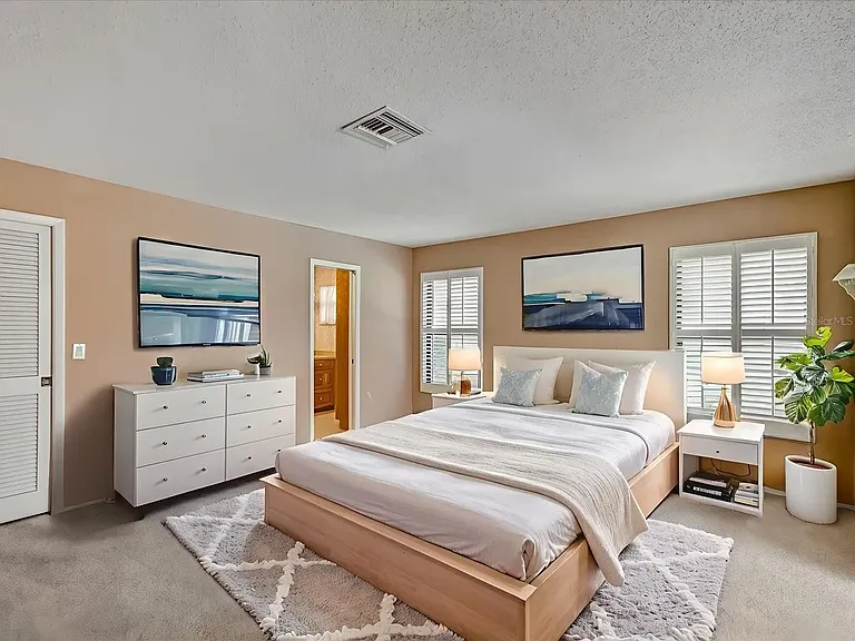7261 Golf Pointe Way — Photo 5