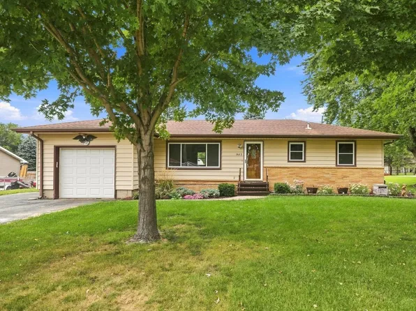 1463 Glynview Trl, Faribault, MN 55021