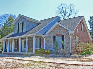 56 Circle Lake Dr, Bronston, KY 42518