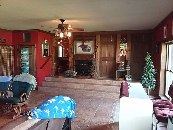 4th image of 61 Wagner Ln