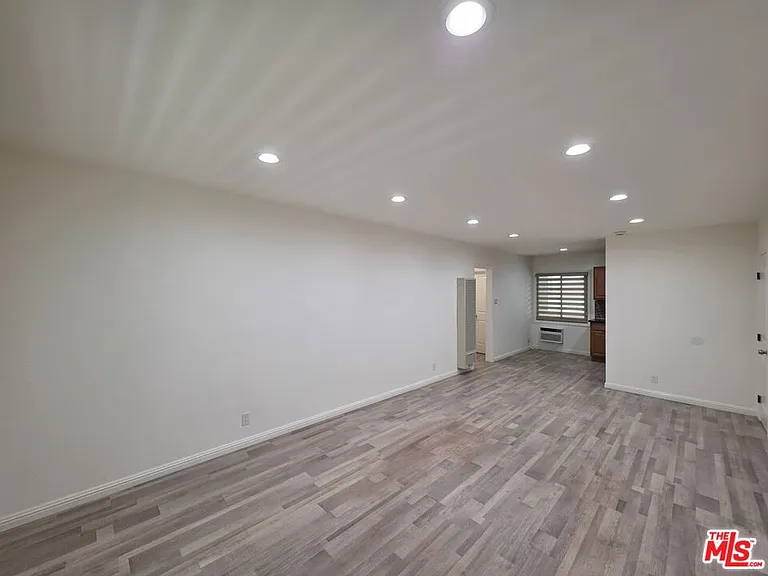 1224 N Fairfax Ave #7 — Photo 6