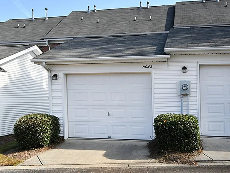 8643 Beaver Creek Dr — Photo 22
