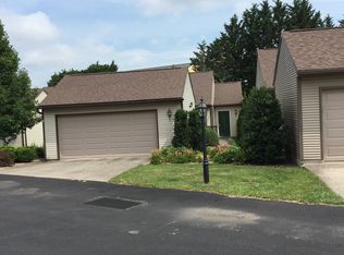 15 Oak Ct, Morgantown, WV 26505