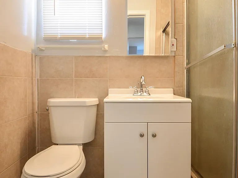 641 Loranne Ave #B — Photo 9
