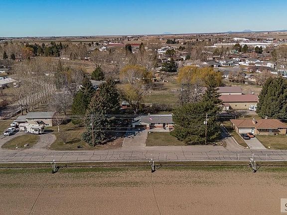 4th image of 750 S Milton Ave