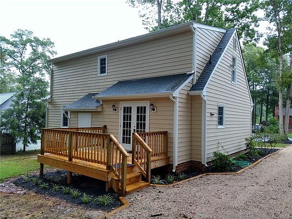 5th image of 8424 Den Bark Dr