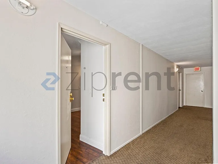 2005 Pleasant Valley Ave #217 — Photo 4