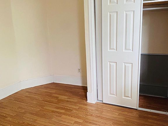 5th image of 319 S 60th St #2B