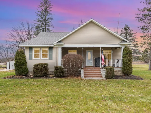 2889 E Stewart Rd, Midland, MI 48640