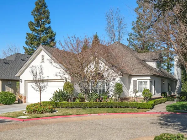 2820 W Brentford Ct, Fresno, CA 93711
