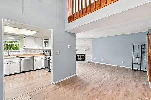2 bed, 1383 sqft, $1,600 — Photo 4