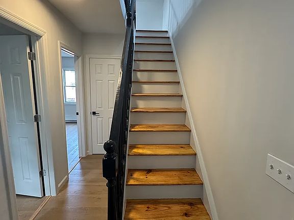 5th image of 613 South St