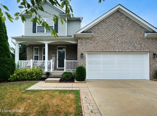 6611 Rolling Pasture Way, Louisville, KY 40299
