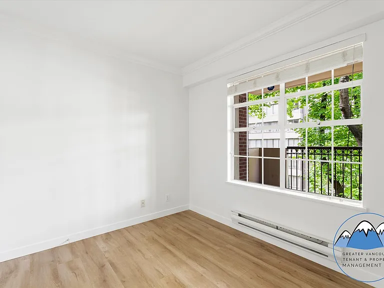888 Bute St — Photo 17