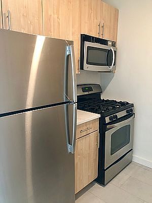4th image of 520 W 43rd St APT 11K