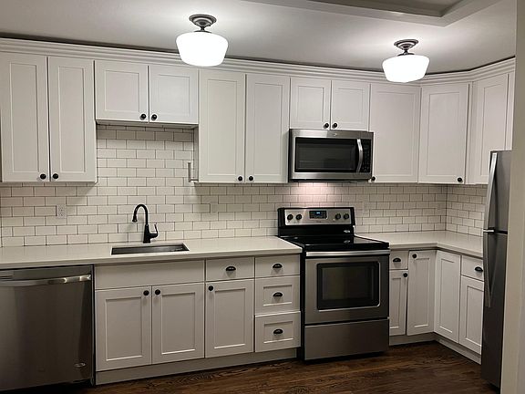 3rd image of 4405 Corliss Ave N APT 1
