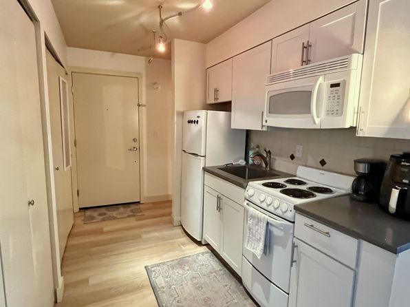 905 Cherry St APT 206