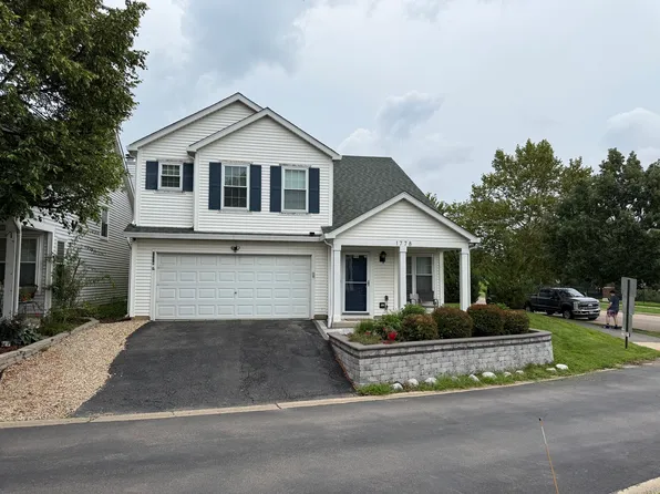 1778 Hickory Park Ln, Aurora, IL 60504