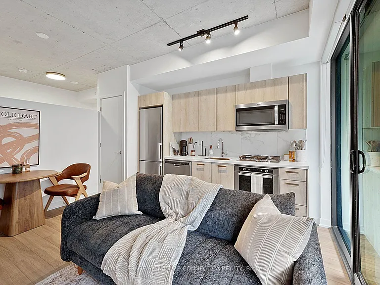 458 Richmond St W #308 — Photo 10