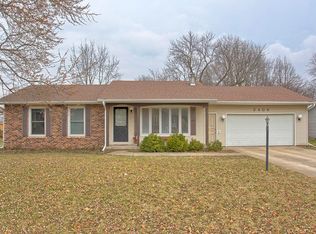 2408 Rolling Acres Dr, Champaign, IL