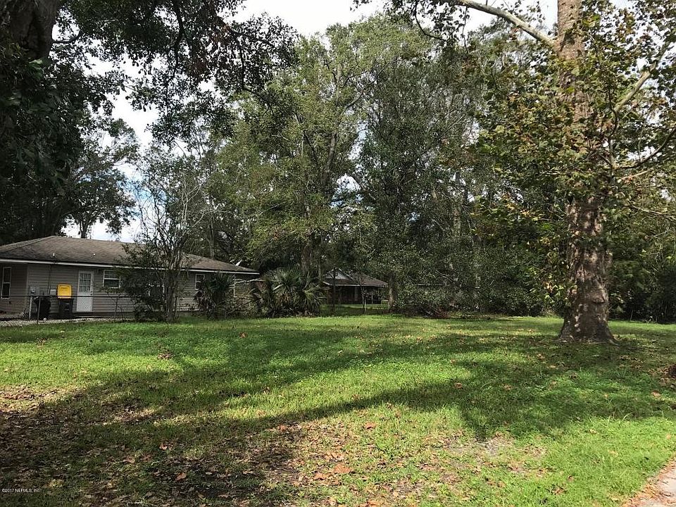 2nd image of 2855 W 8th St