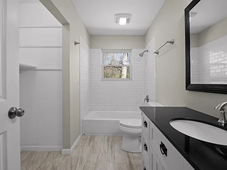 19 Johnson Blvd #21 — Photo 12