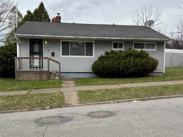 4609 Lee Rd, Cleveland, OH 44128