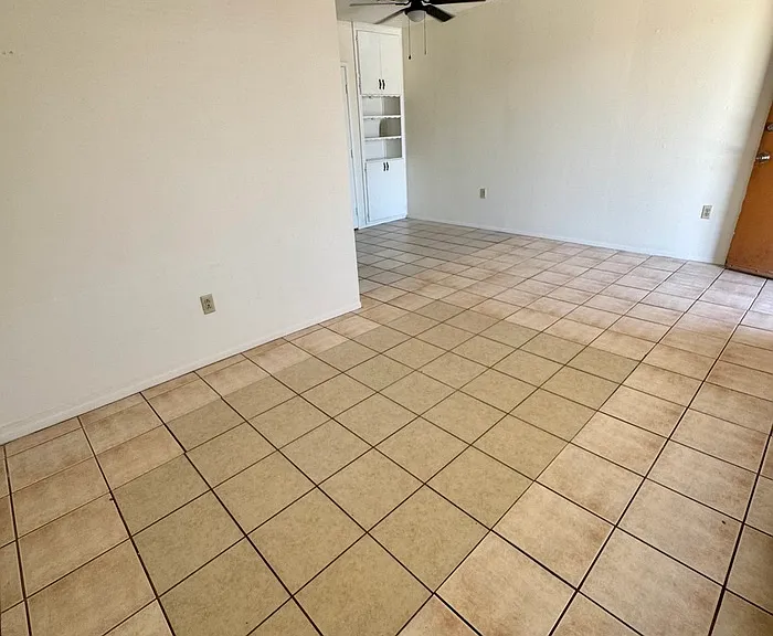 5250 E Bellevue St #B — Photo 5