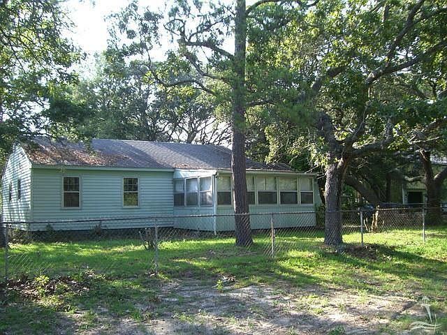 1st image of 105 NW 7th St