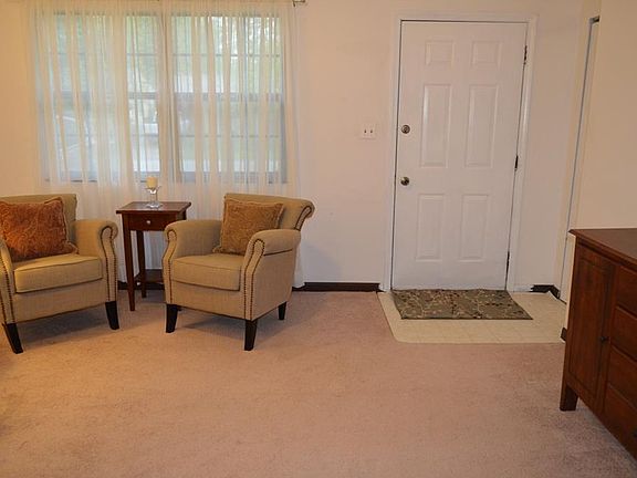 3rd image of 8114 Xenia Dr