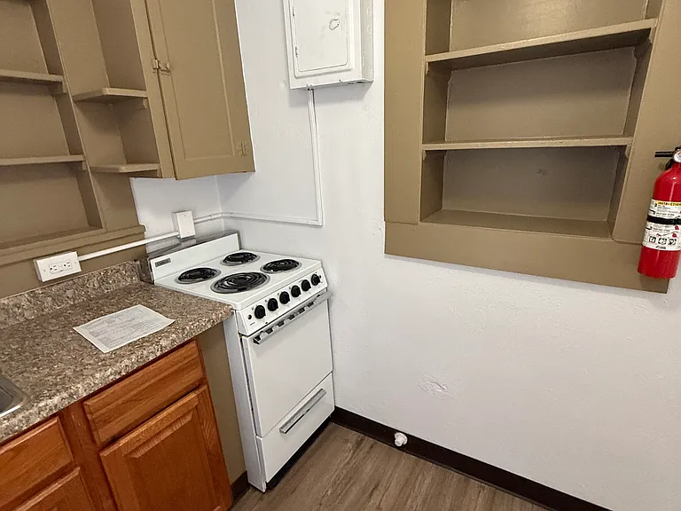 8 Orange Cir — Photo 6