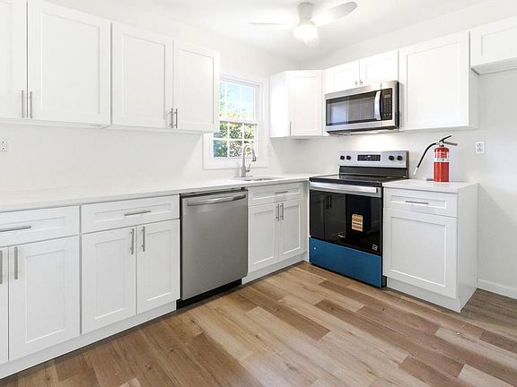 2nd image of 91 Sheffield Pl