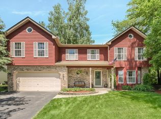 82 Winter Hill Cir, Montgomery, IL 60538