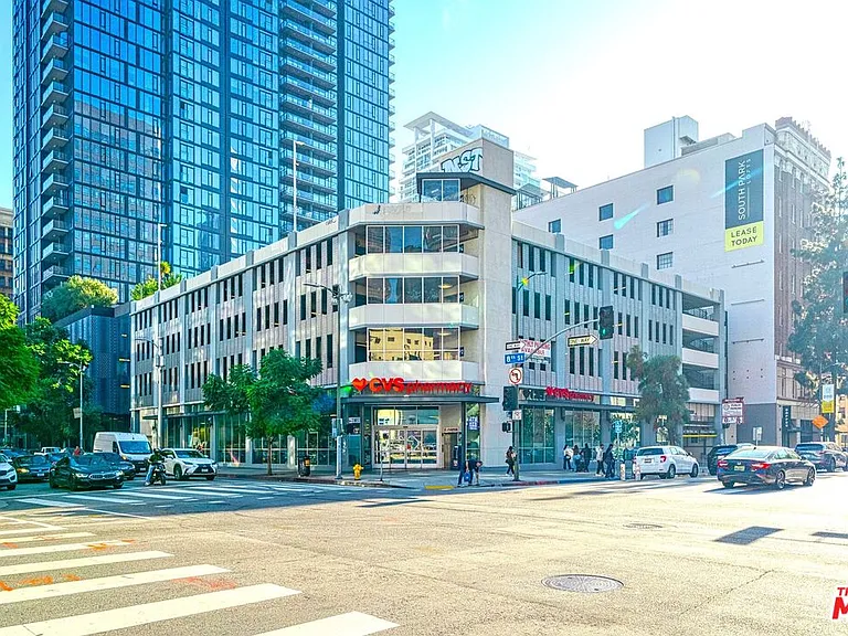 801 S Grand Ave #1503 — Photo 21