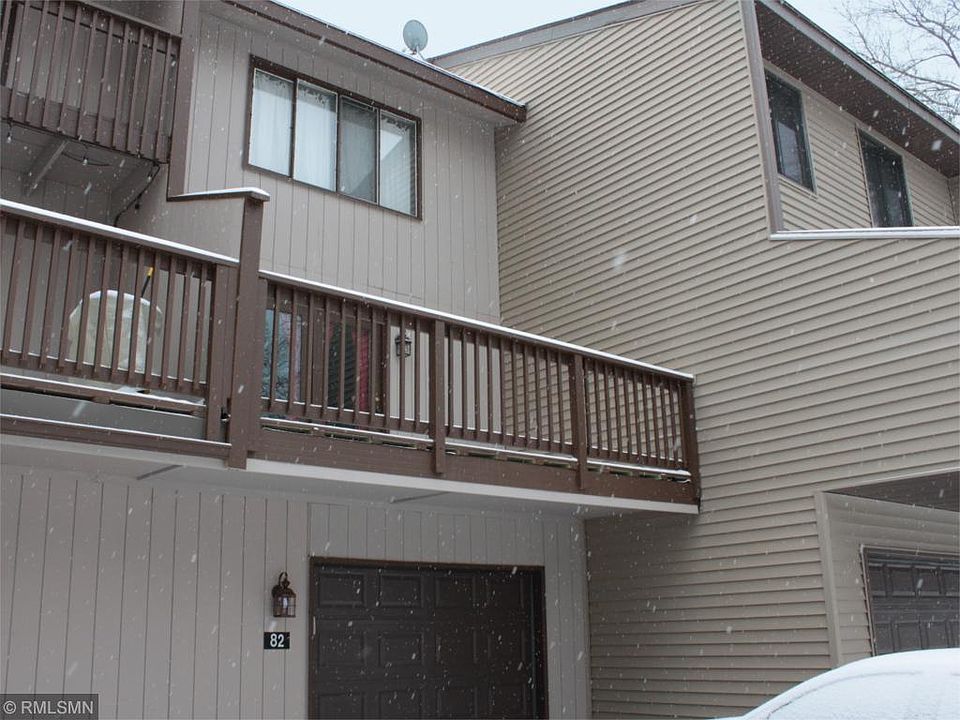 1st image of 82 River Woods Ln