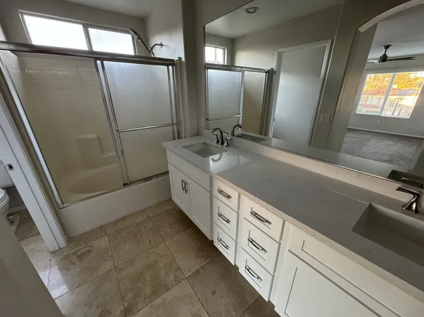 2463 Mackenzie Creek Rd, Chula Vista, CA 91914