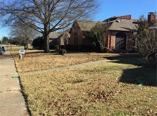 904 Teakwood Ln, Desoto, TX 75115