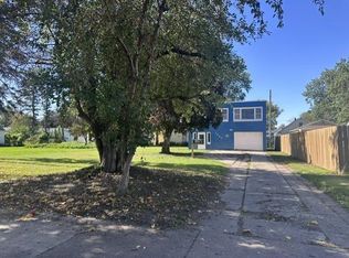 1402 6th St SE, Austin, MN 55912