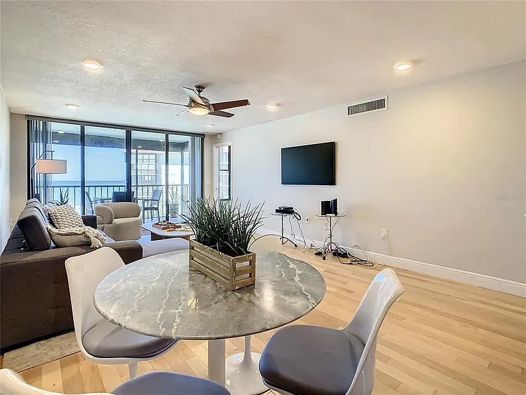 18304 Gulf Blvd #516 — Photo 21