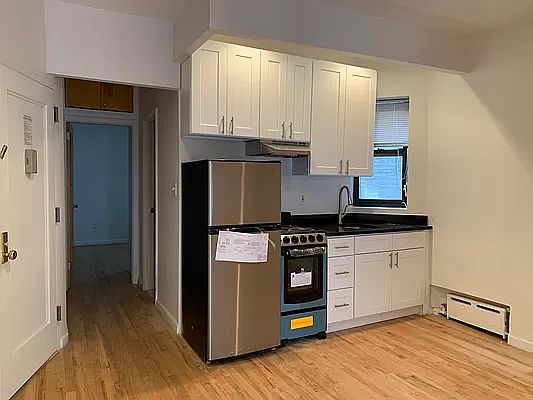 1st image of 1592 2nd Ave #2FS