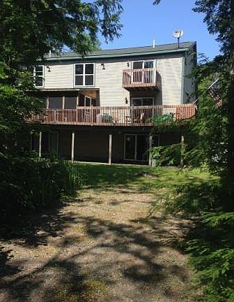 3rd image of 186 Beechwood Avenue