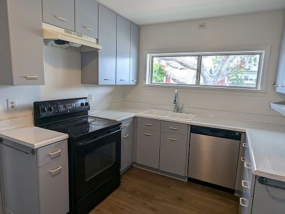5th image of 721 Murray Dr