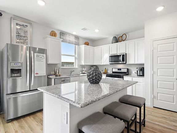 7th image of this home
