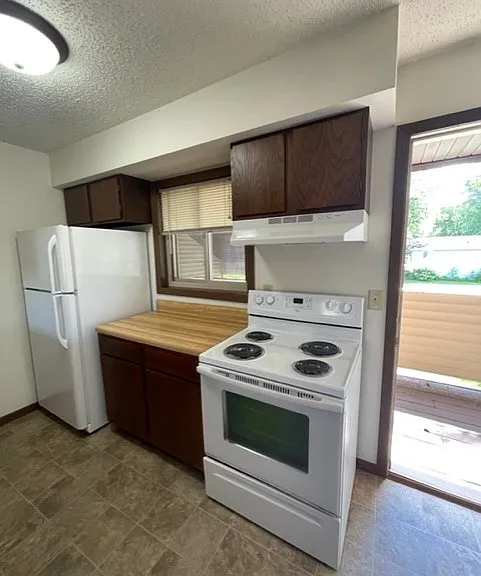 1001 10th Ave N #6 — Photo 2
