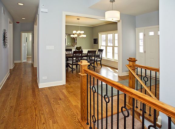 5th image of 10402 Oakdale Dr