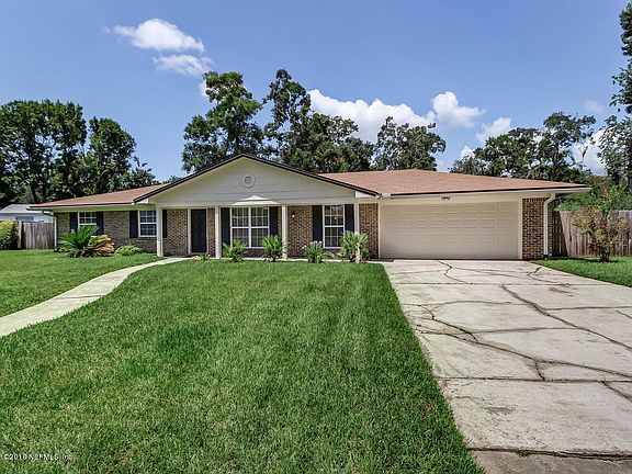 3rd image of 230 Quince Ct
