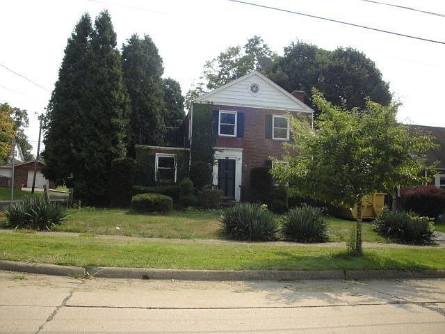 1st image of 397 E 8th St