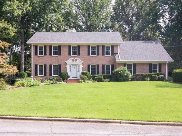 5784 Mershon Trl, Peachtree Corners, GA 30092