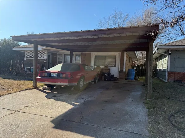 2113 Turner Dr, Midwest City, OK 73110